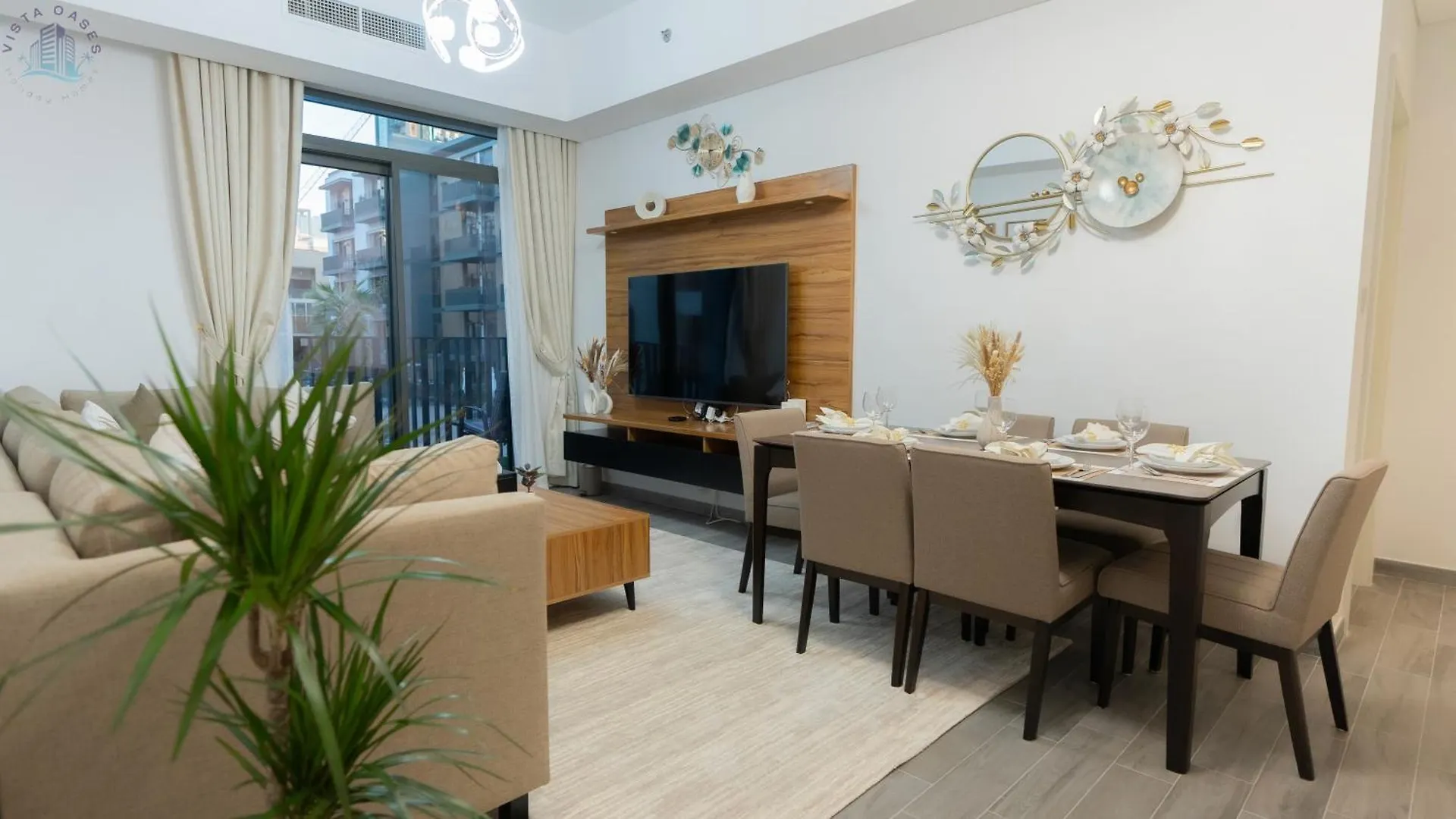 Exquisite 2Br With Pool View Apartment Dubai