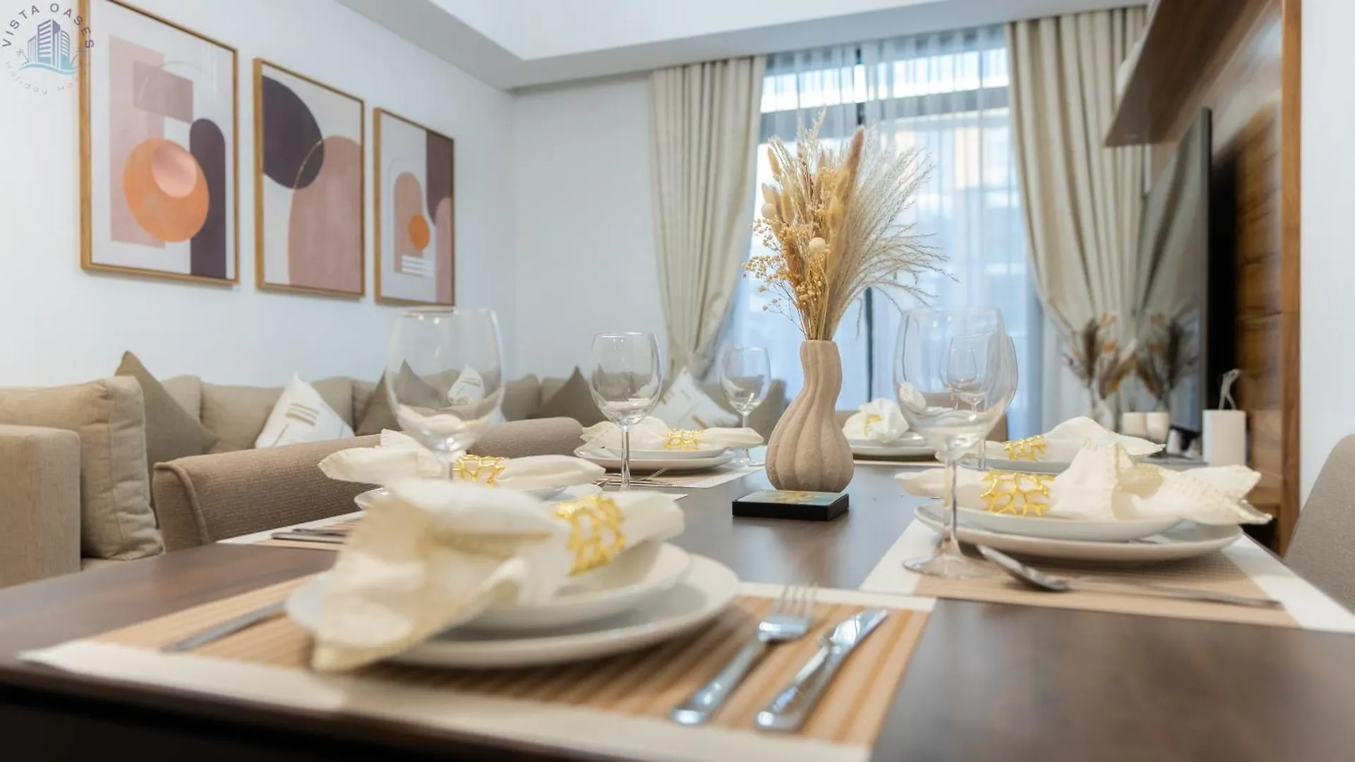Exquisite 2Br With Pool View Apartment Dubai