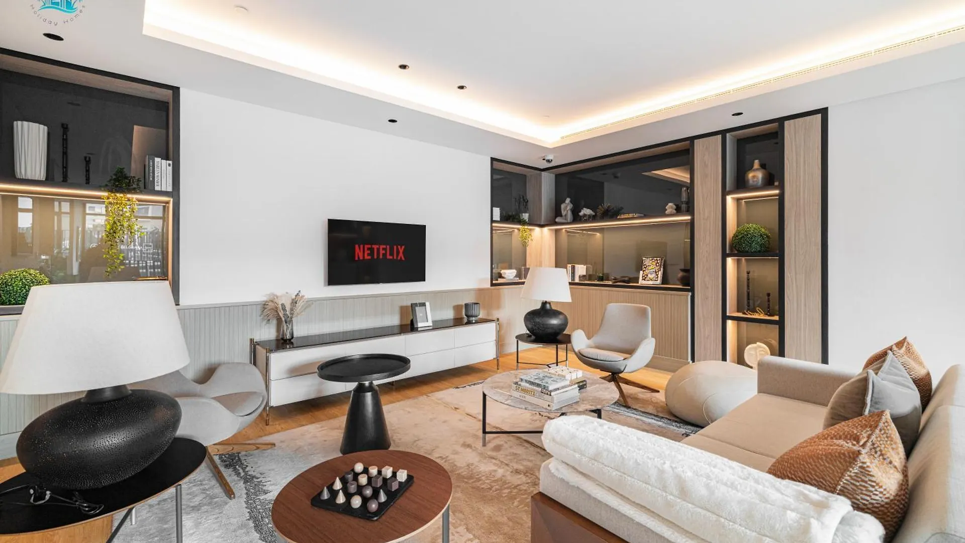 Exquisite 2Br With Pool View Apartment Dubai