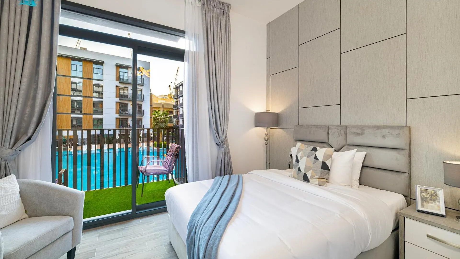 Exquisite 2Br With Pool View Apartment Dubai 0*,