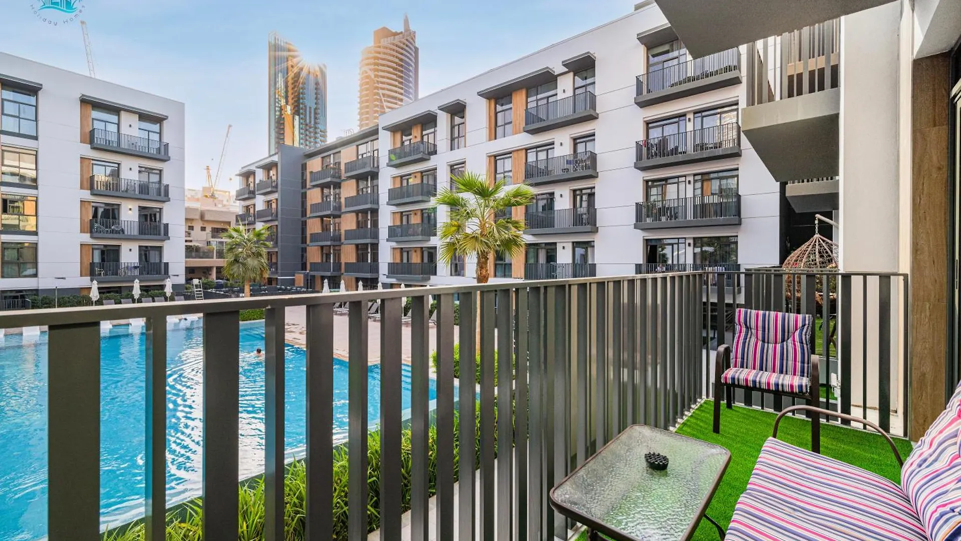 Exquisite 2Br With Pool View Apartment Dubai United Arab Emirates