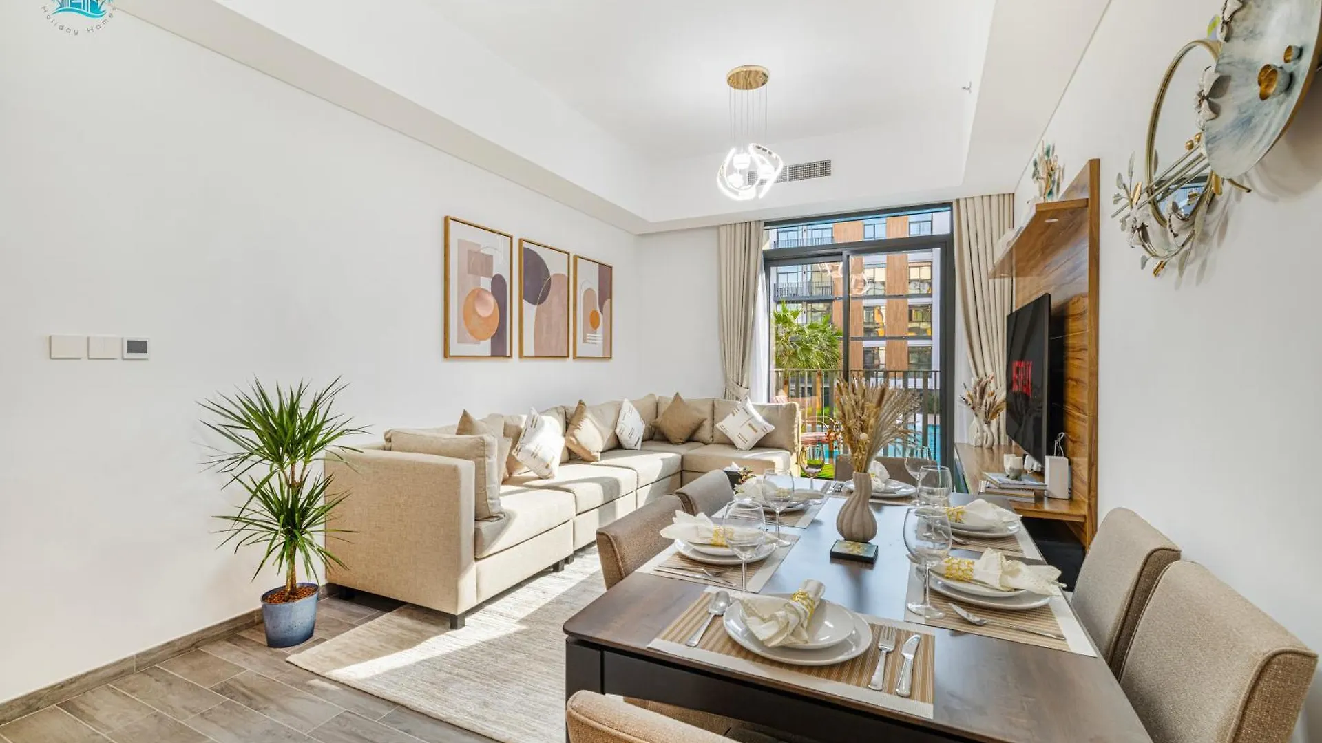 Exquisite 2Br With Pool View Apartment Dubai