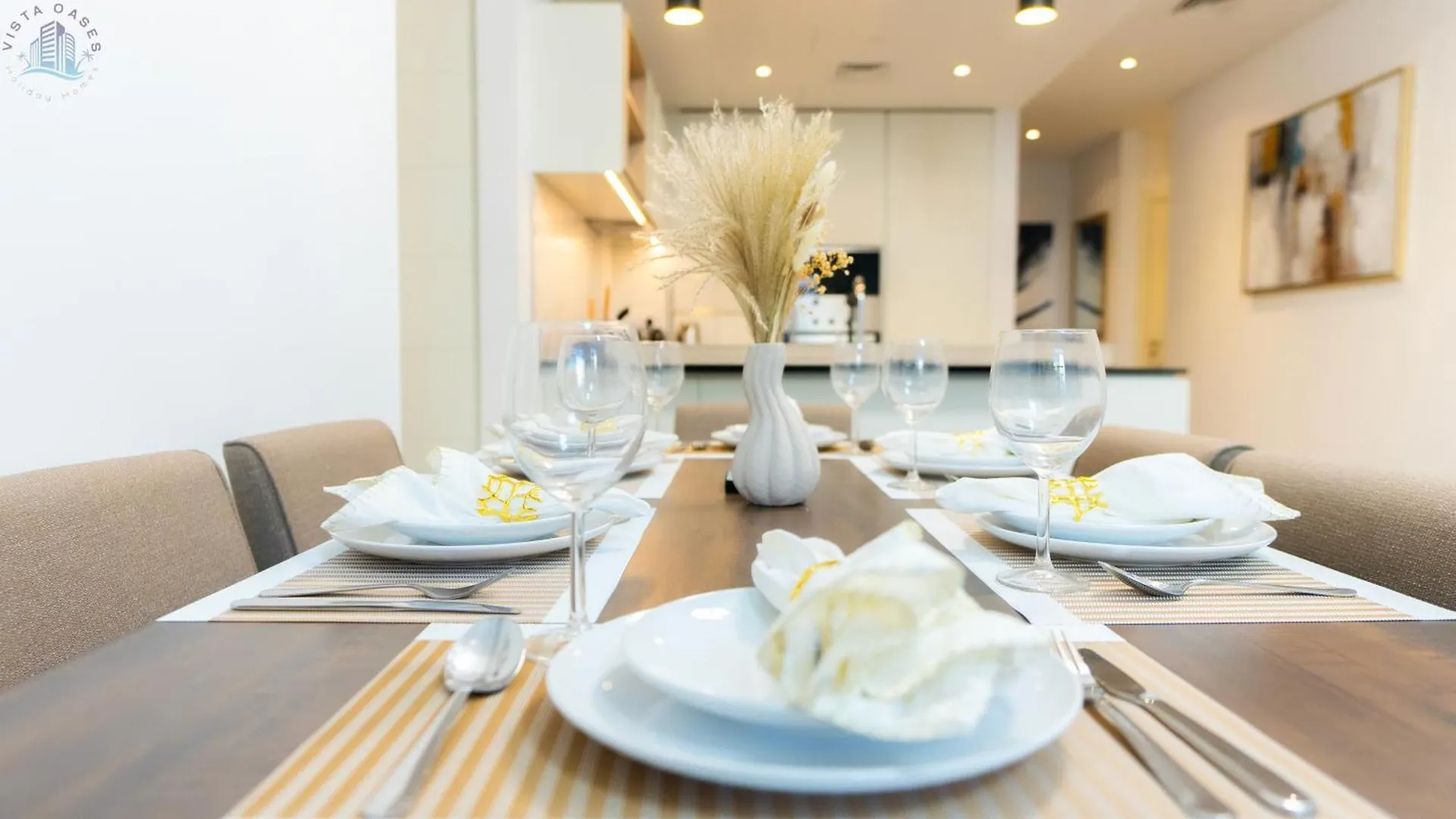 Exquisite 2Br With Pool View Apartment Dubai