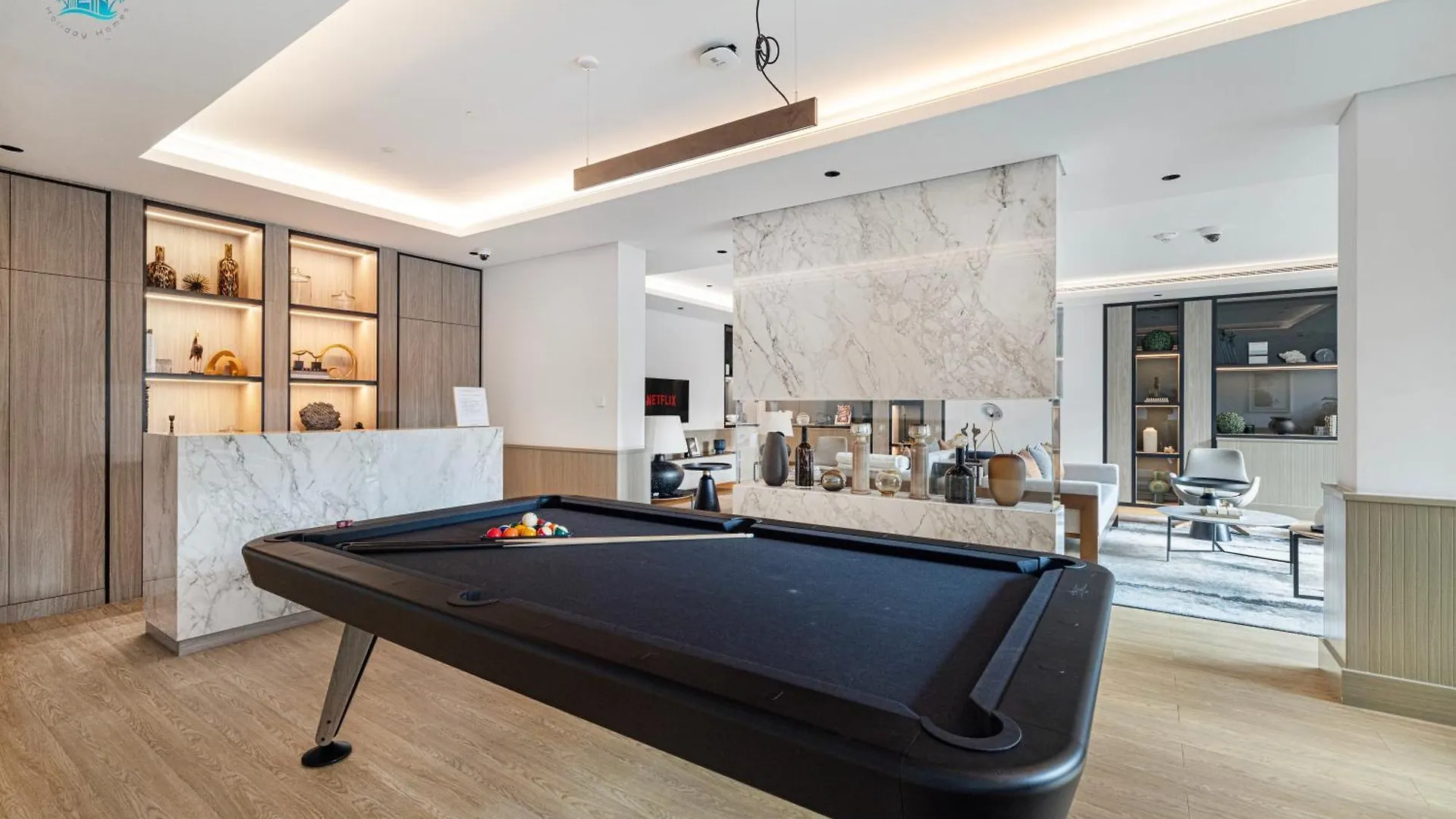Exquisite 2Br With Pool View Apartment Dubai