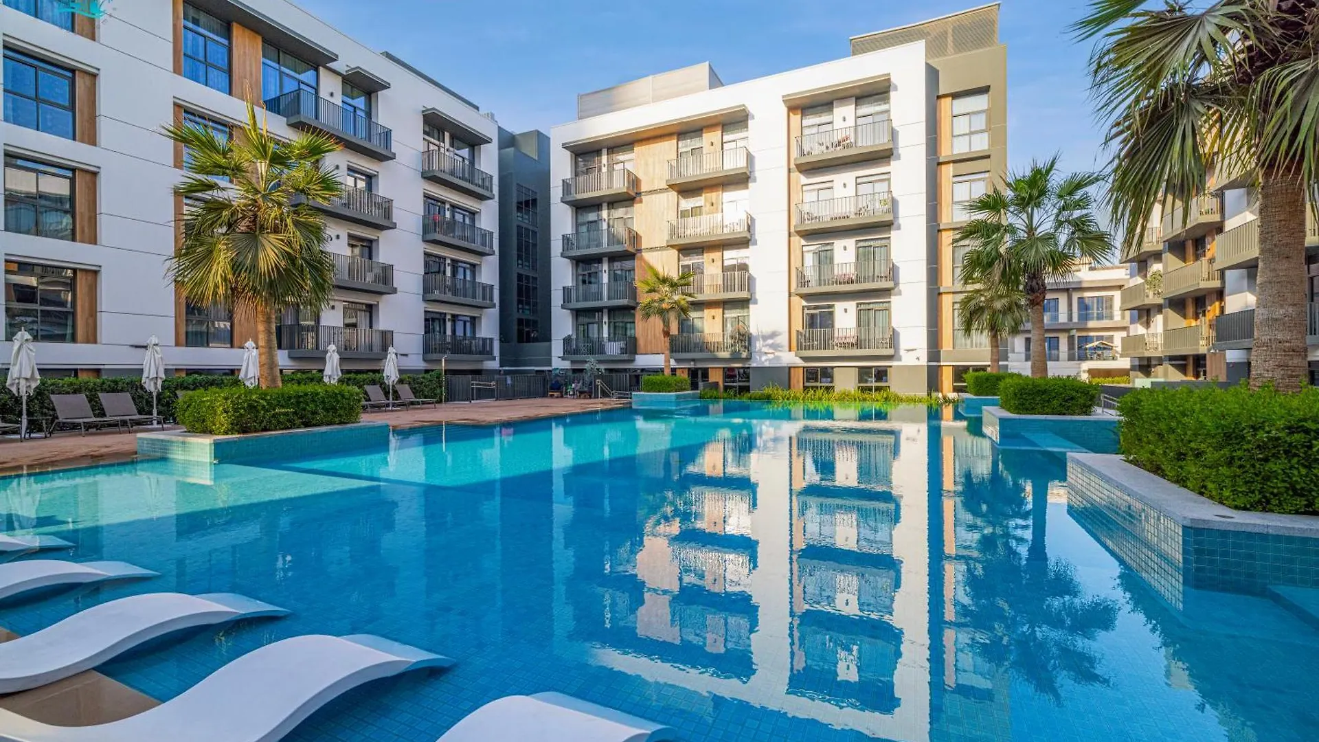 Exquisite 2Br With Pool View location